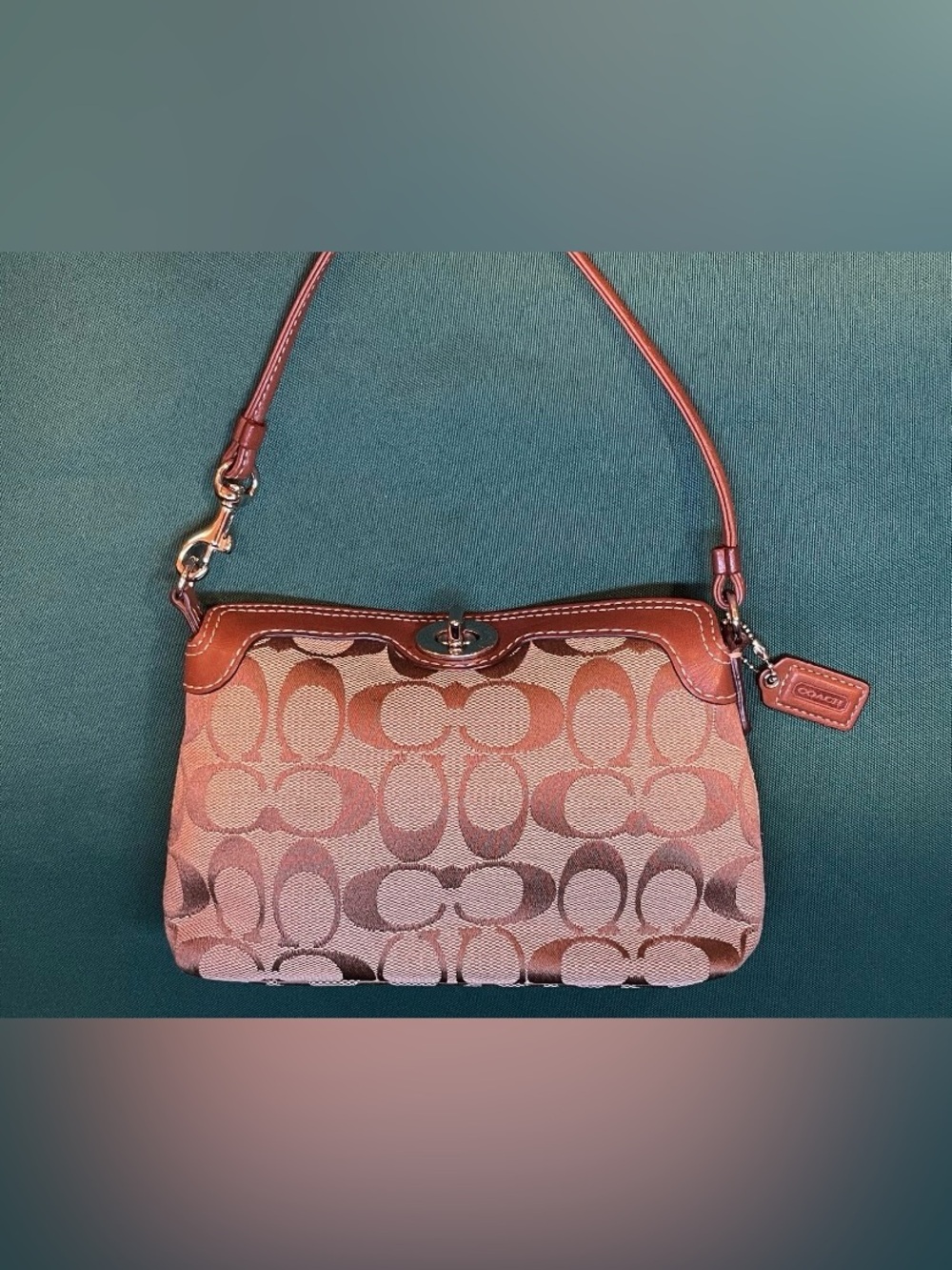 Coach Shoulder Bag in Brown Signature Jacquard